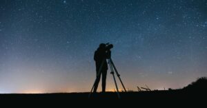 Read more about the article Creating a Stable and Adjustable DIY Telescope Tripod: A Comprehensive Guide